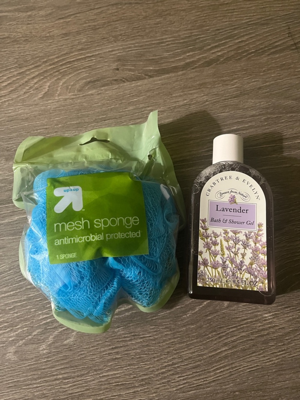 Crabtree & Evelyn Lavender Bath & Shower with Blue Loofah